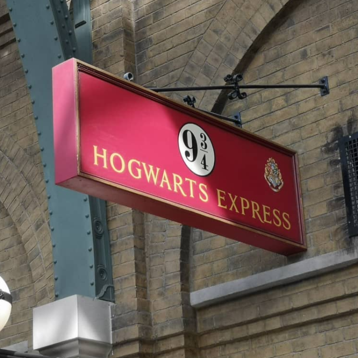 Sign for Hogwarts Express, featuring the iconic 9¾ platform symbol.